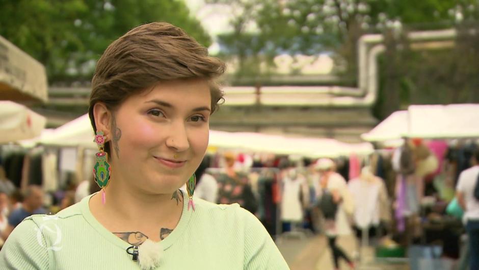 Anna liebt Flohmärkte und ausgefallene Tattoos Anna liebt Flohmärkte und ausgefallene Tattoos