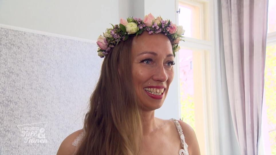 Trotz Restbestand wird Stefanie fündig Trotz Restbestand wird Stefanie fündig