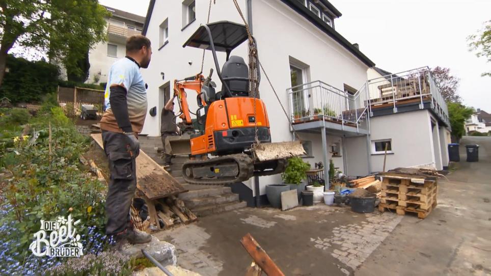 Jetzt muss alles von Hand gemacht werden Jetzt muss alles von Hand gemacht werden