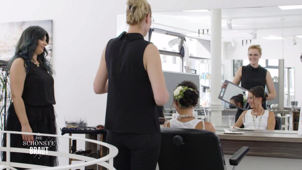 Katja möchte es auf ihrer Hochzeit krachen lassen Katja möchte es auf ihrer Hochzeit krachen lassen