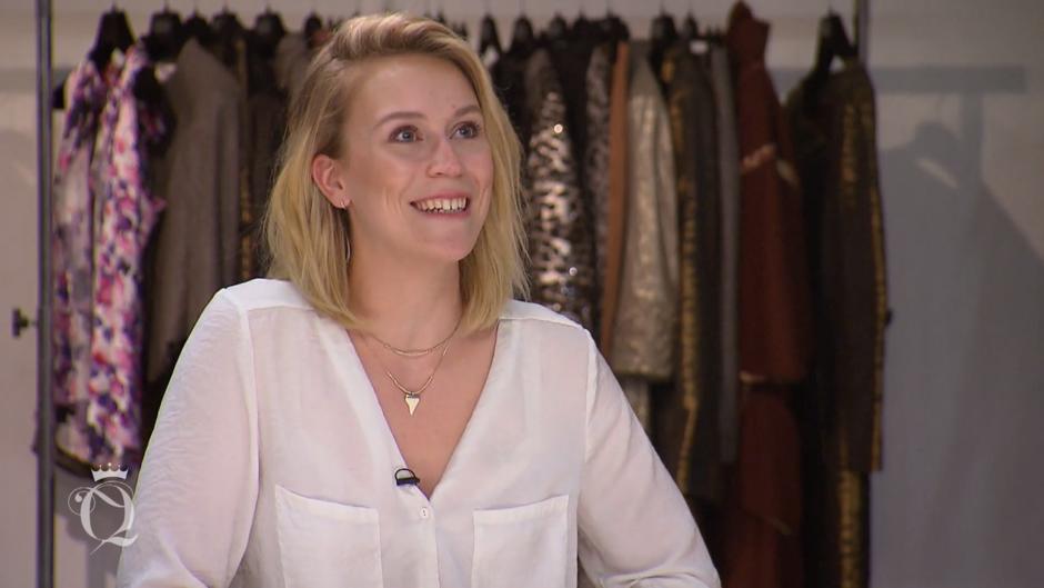 Marie hätte sich Danielas Look dezenter gewünscht Marie hätte sich Danielas Look dezenter gewünscht