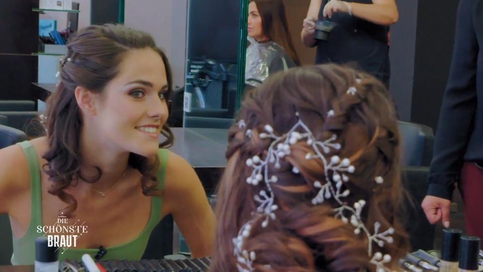 Ist das natürliche Make-Up extravagant genug? Ist das natürliche Make-Up extravagant genug?