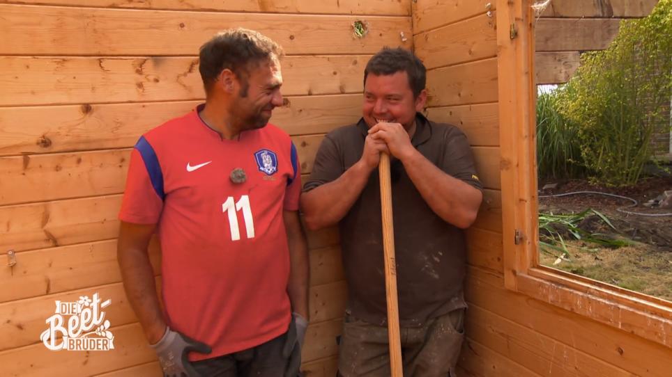 "Hast du noch Erinnerung an den ersten Kuss?" "Hast du noch Erinnerung an den ersten Kuss?"