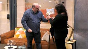 Marco bietet Stephanie direkt seine Telefonnummer an Marco bietet Stephanie direkt seine Telefonnummer an
