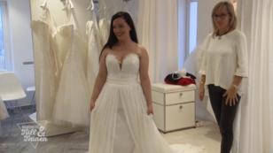 Das erste Kleid macht Angelina sprachlos Das erste Kleid macht Angelina sprachlos