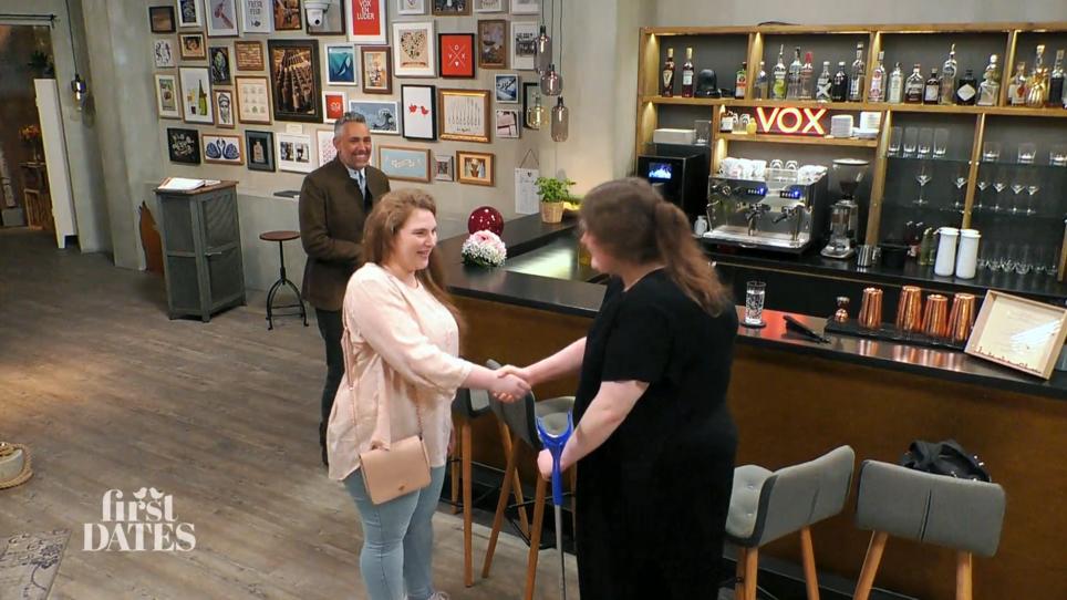 Sarah hat eine Angststörung und Depressionen Sarah hat eine Angststörung und Depressionen