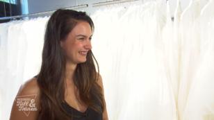 Jennifer möchte ein sexy Brautkleid tragen Jennifer möchte ein sexy Brautkleid tragen
