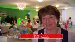 Knödel-Expertin Hannelore hat frisch gekocht Knödel-Expertin Hannelore hat frisch gekocht