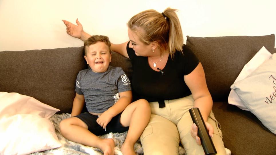Kann Viktoria ihren Sohn mit Fernsehen beruhigen? Kann Viktoria ihren Sohn mit Fernsehen beruhigen?