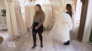 Katjas erstes Kleid ist ein Reinfall Katjas erstes Kleid ist ein Reinfall