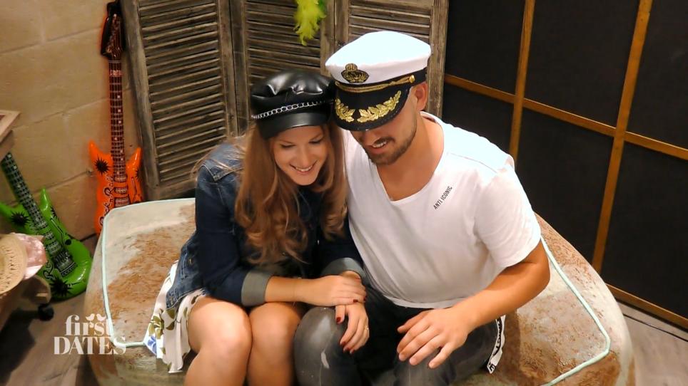 Samantha und Kevin verbringen den Abend zusammen Samantha und Kevin verbringen den Abend zusammen