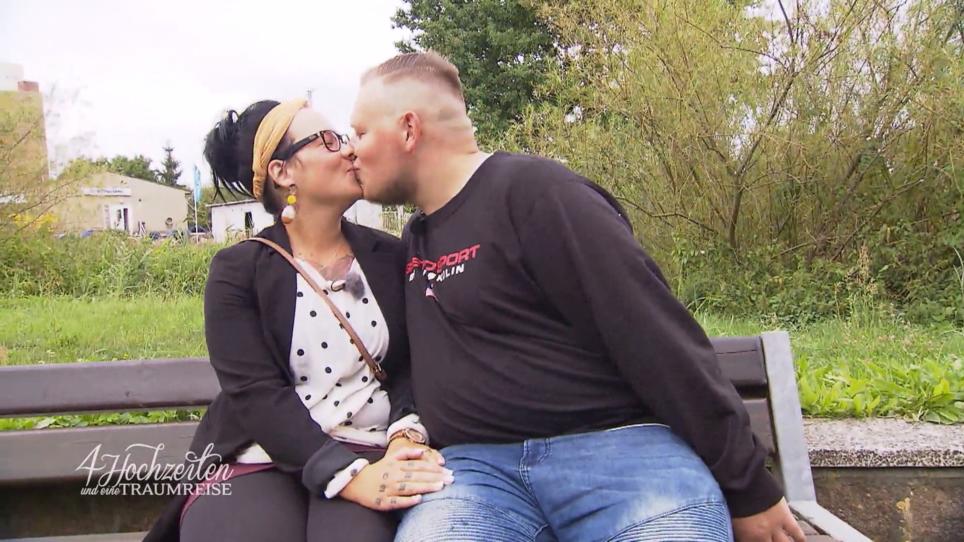 Man trifft sich immer zweimal im Leben Man trifft sich immer zweimal im Leben