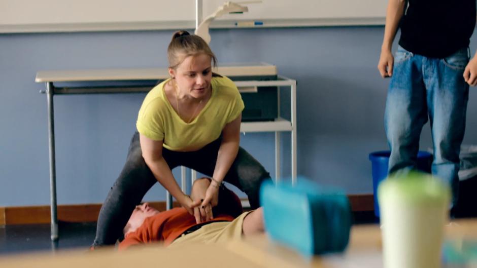 Shiri zeigt Schelle, wo’s langgeht Shiri zeigt Schelle, wo’s langgeht
