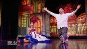 Tim Mälzer muss im Moulin Rouge tanzen Tim Mälzer muss im Moulin Rouge tanzen