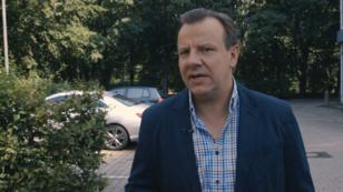 Ronald Kukulies spiel die Rolle "Amboss" Ronald Kukulies spiel die Rolle "Amboss"