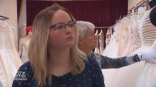 Monique überfordern die vielen Hochzeitskleider Monique überfordern die vielen Hochzeitskleider