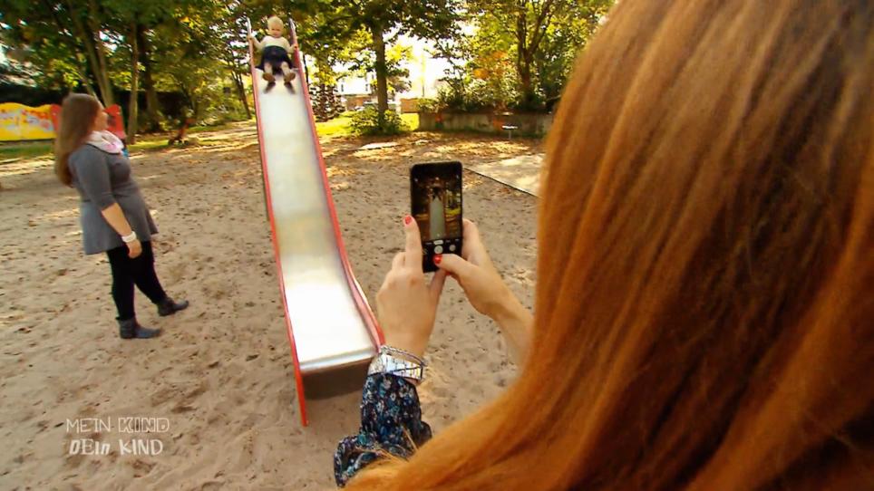Sie postet Bilder ihrer Tochter auf Instagram Sie postet Bilder ihrer Tochter auf Instagram