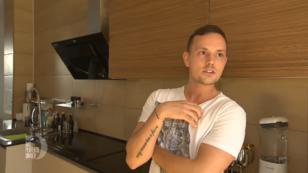 Concierge Stefan weiß, wie man mit Gästen umgeht Concierge Stefan weiß, wie man mit Gästen umgeht
