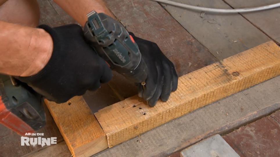 Chris und Marcel müssen selbst Hand anlegen Chris und Marcel müssen selbst Hand anlegen
