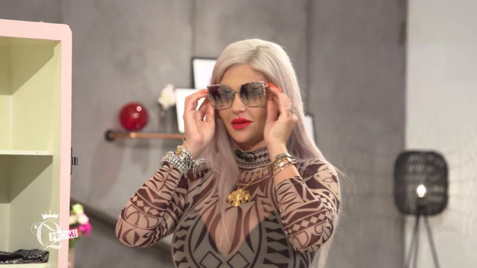Sophia Vegas zeigt ihre luxuriösen Lieblingsteile Sophia Vegas zeigt ihre luxuriösen Lieblingsteile