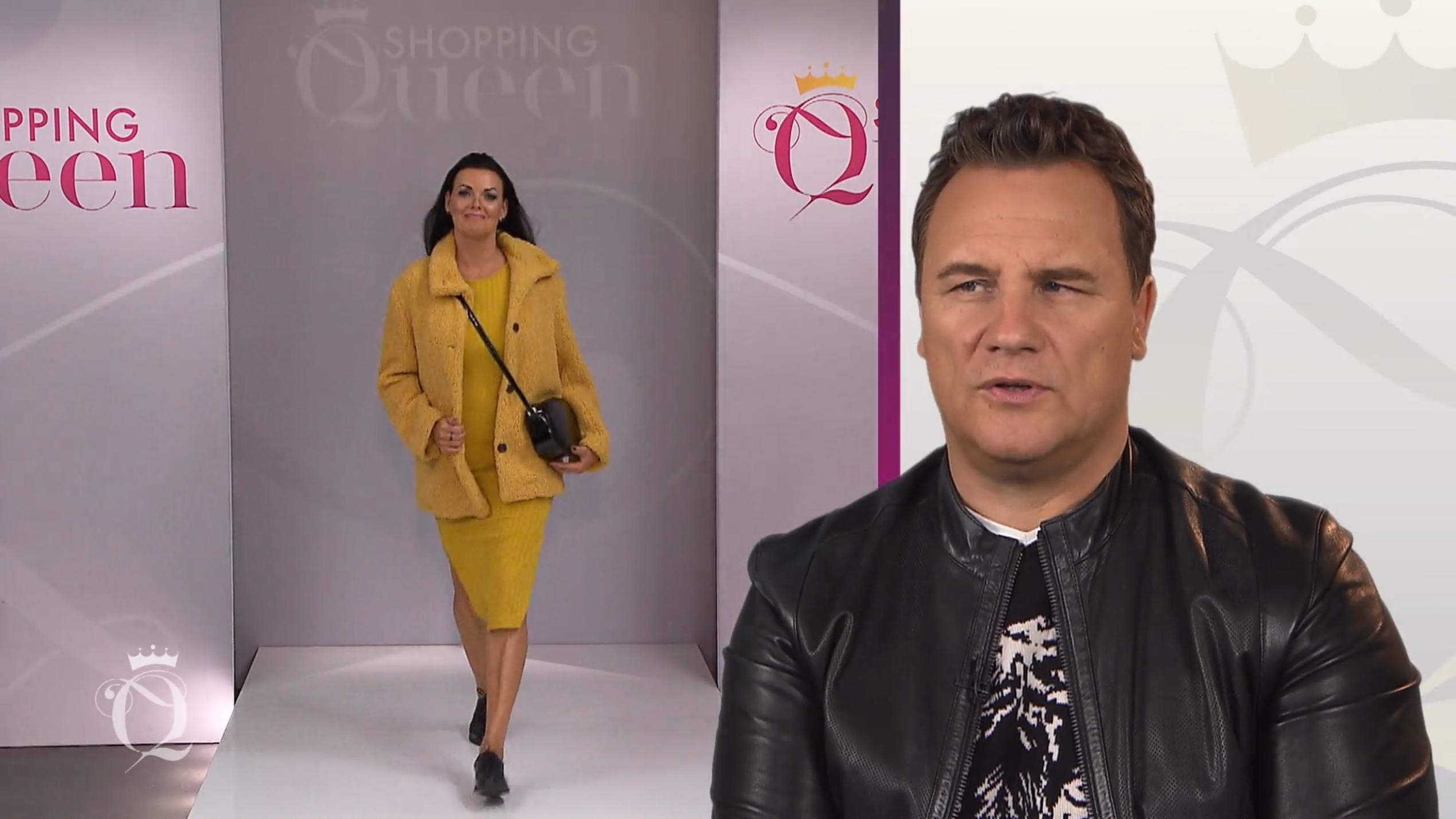 Judith stolziert in gelb und schwarz über den Catwalk Judith stolziert in gelb und schwarz über den Catwalk