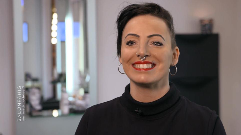 Für Bibi ist Harreschneiden eine Passion Für Bibi ist Harreschneiden eine Passion