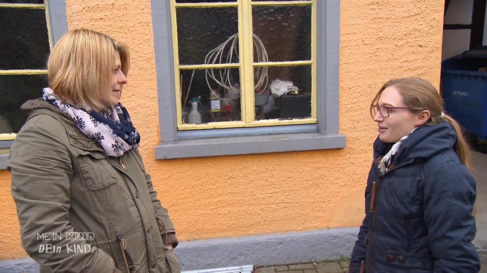 "Sonst gibt es einen Klaps auf den Po" "Sonst gibt es einen Klaps auf den Po"