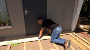Die Terrasse wird verschönert - natürlich in Eigenarbeit Die Terrasse wird verschönert - natürlich in Eigenarbeit