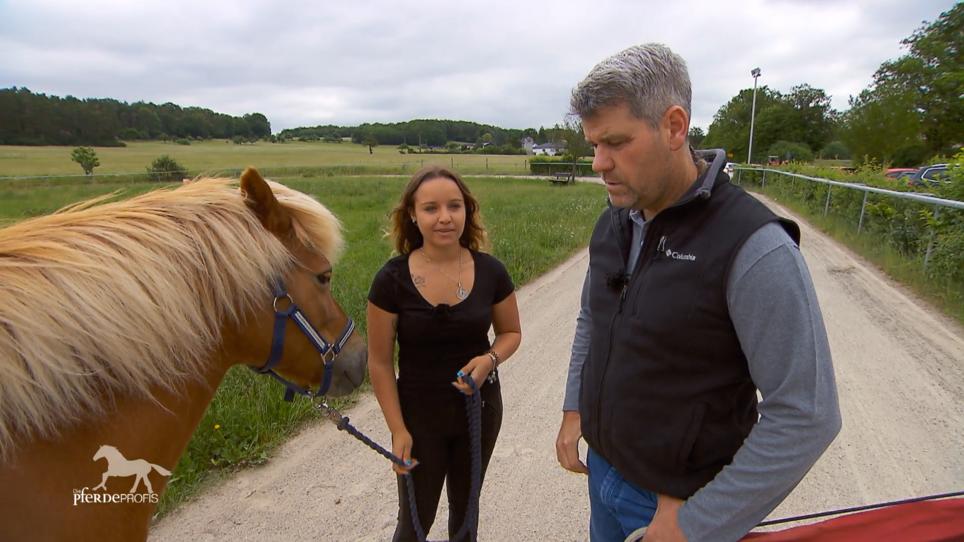 Vinkonas Besitzerin Jeannie ist verzweifelt Vinkonas Besitzerin Jeannie ist verzweifelt