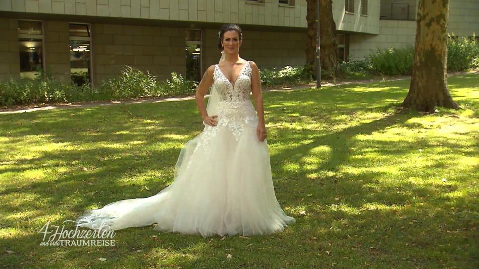 Wie gefällt Phines Kleid den Gastbräuten? Wie gefällt Phines Kleid den Gastbräuten?