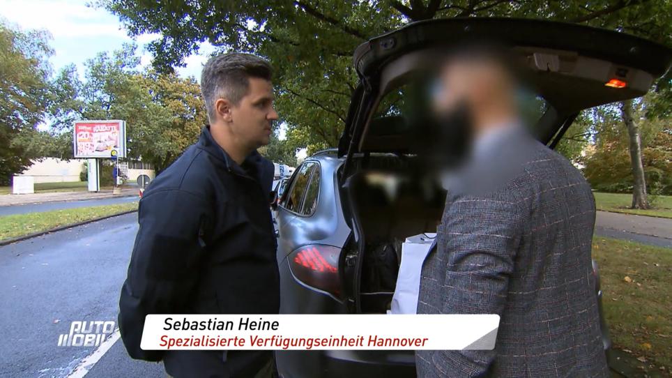 Zugeklebte Rückleuchten und "abgefallener" Auspuff Zugeklebte Rückleuchten und "abgefallener" Auspuff