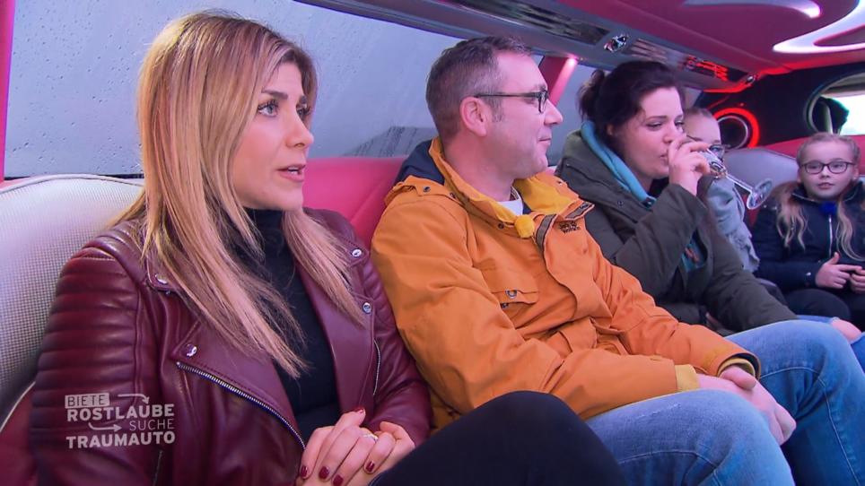 In der Limo gehts zum Traumauto... In der Limo gehts zum Traumauto...