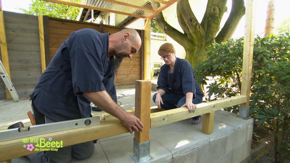 Ein Kunstwerk entsteht in Peters und Ivonnes Garten Ein Kunstwerk entsteht in Peters und Ivonnes Garten