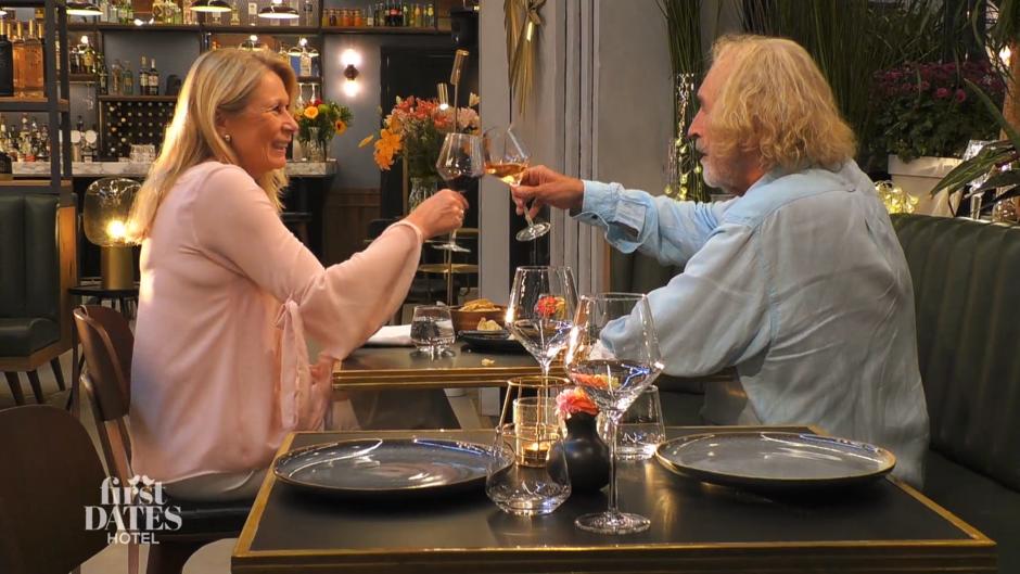 Hippie-Liebe für Paul und Karin? Hippie-Liebe für Paul und Karin?