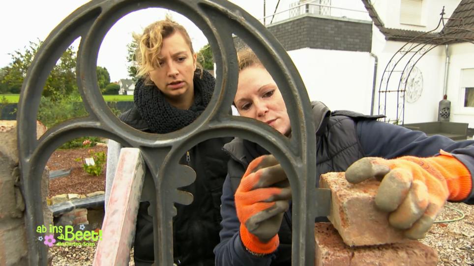 Die "Trümmerfrauen" streiten um jeden Millimeter Die "Trümmerfrauen" streiten um jeden Millimeter