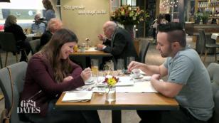 Josef zeigt sich beim geteilten Dessert spendabel Josef zeigt sich beim geteilten Dessert spendabel