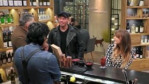 Dennis darf zwischen Nic, Roland und Marina wählen Dennis darf zwischen Nic, Roland und Marina wählen