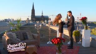 Beim Heiratsantrag fließen bei Laura Müller die Tränen Beim Heiratsantrag fließen bei Laura Müller die Tränen