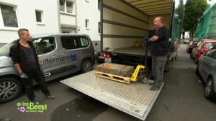 Stefan und Björn holen den Grabstein ab Stefan und Björn holen den Grabstein ab