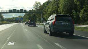 Alex und Albert machen eine Testfahrt mit beiden Autos Alex und Albert machen eine Testfahrt mit beiden Autos