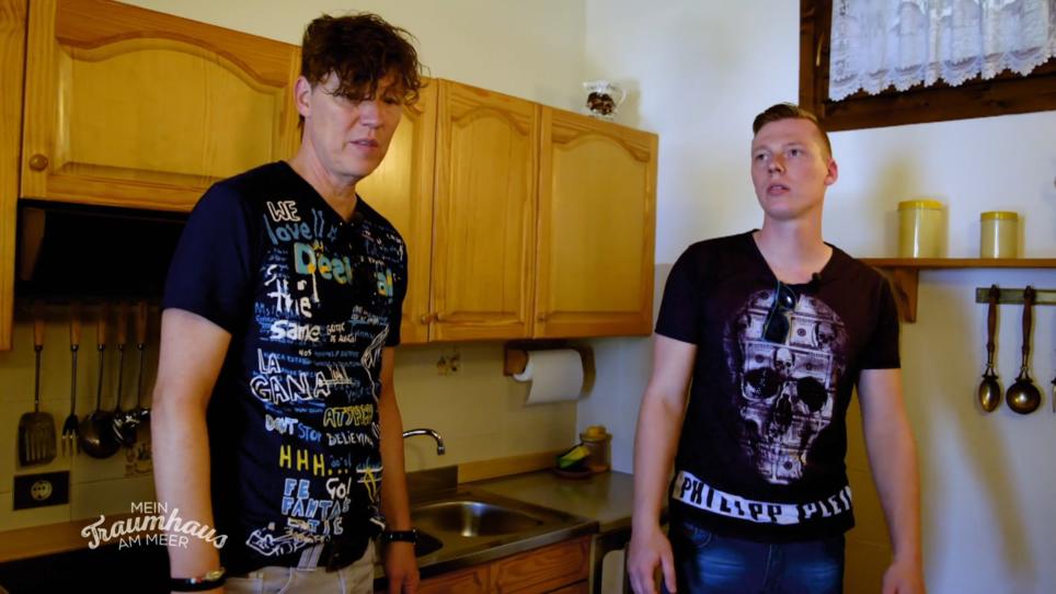 Vate rund Sohn suchen eine Ferienwohnung Vate rund Sohn suchen eine Ferienwohnung