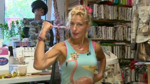 Sonja ist "der Flamingo unten den grauen Tauben" Sonja ist "der Flamingo unten den grauen Tauben"