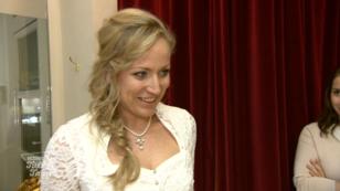 Simone: "Es wird definitiv ein weißes Dirndl" - Nur welches? Simone: "Es wird definitiv ein weißes Dirndl" - Nur welches?