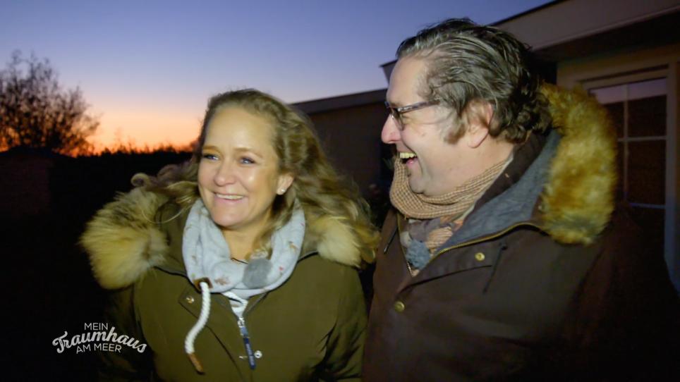 Ivonne und Markus sind stolze Hausbesitzer Ivonne und Markus sind stolze Hausbesitzer