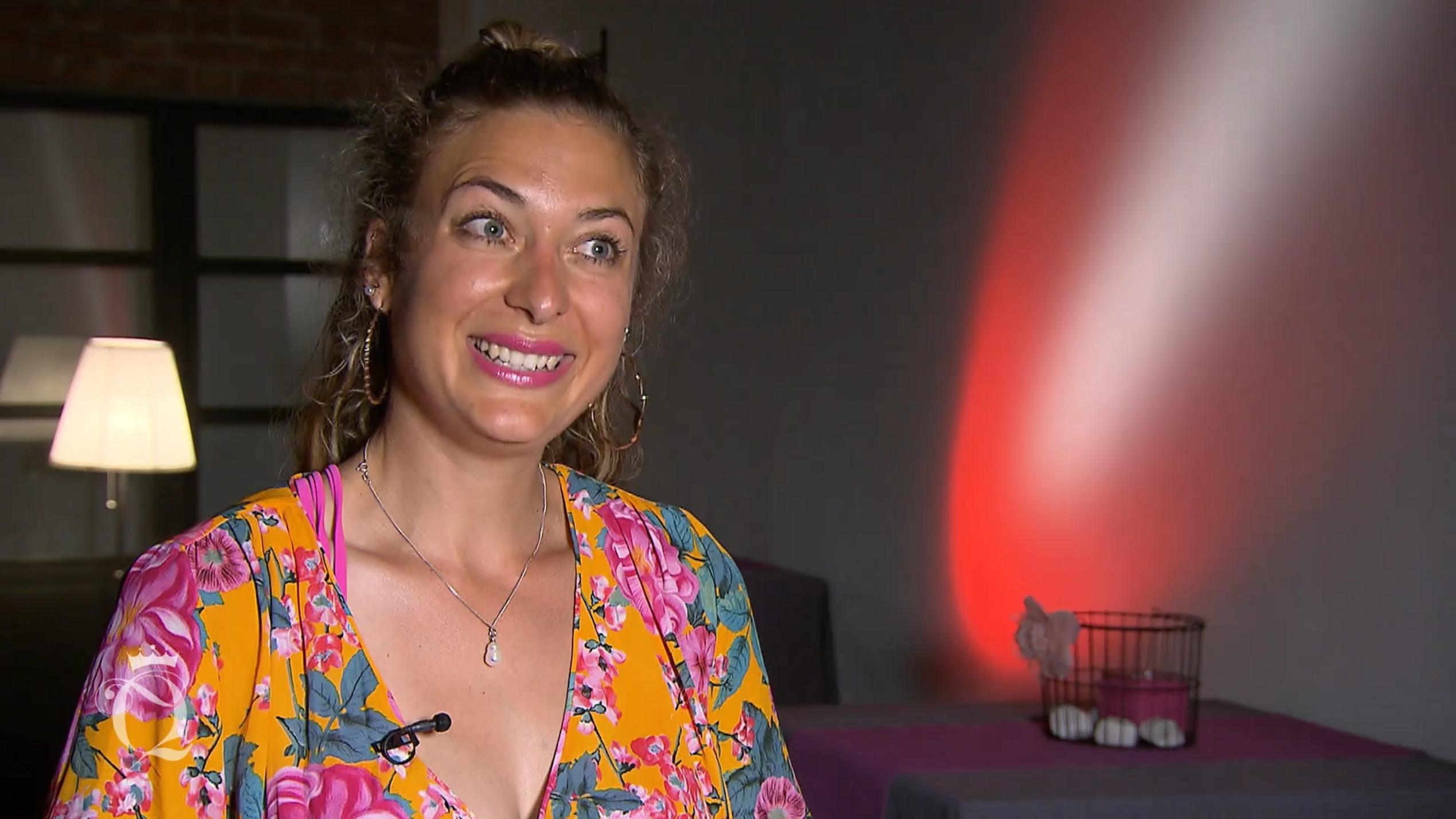 Larissa: "Die Perücke ist ein echtes Highlight" Larissa: "Die Perücke ist ein echtes Highlight"