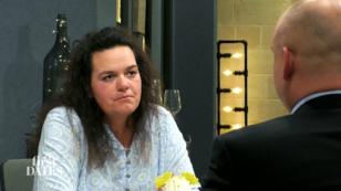 Yvonne ist froh als das Date beendet wird Yvonne ist froh als das Date beendet wird