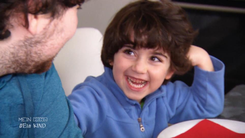 Robert (4) spricht besser Russisch als Deutsch Robert (4) spricht besser Russisch als Deutsch