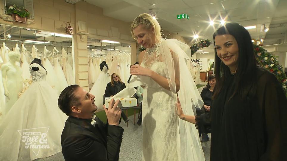 Claudia will figurbetont heiraten Claudia will figurbetont heiraten