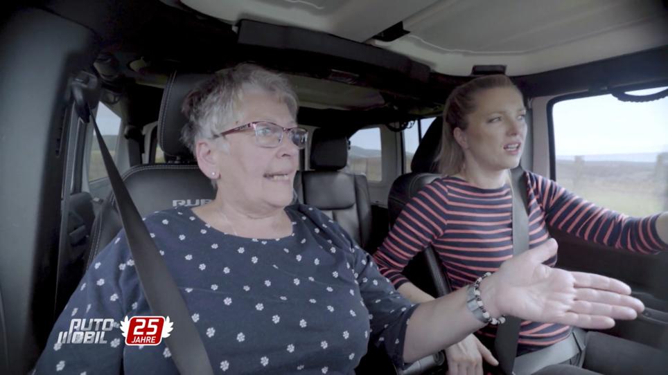 Anni & Ursel fahren über die alten Kolonnenwege Anni & Ursel fahren über die alten Kolonnenwege