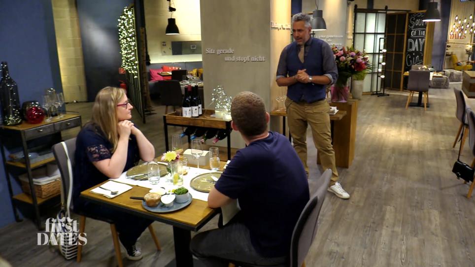 Katharina lässt sich einladen, dafür gehts gleich weiter... Katharina lässt sich einladen, dafür gehts gleich weiter...